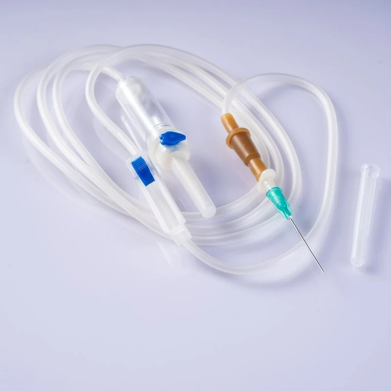Set infus sekali pakai yang terbuat dari PVC kelas medis