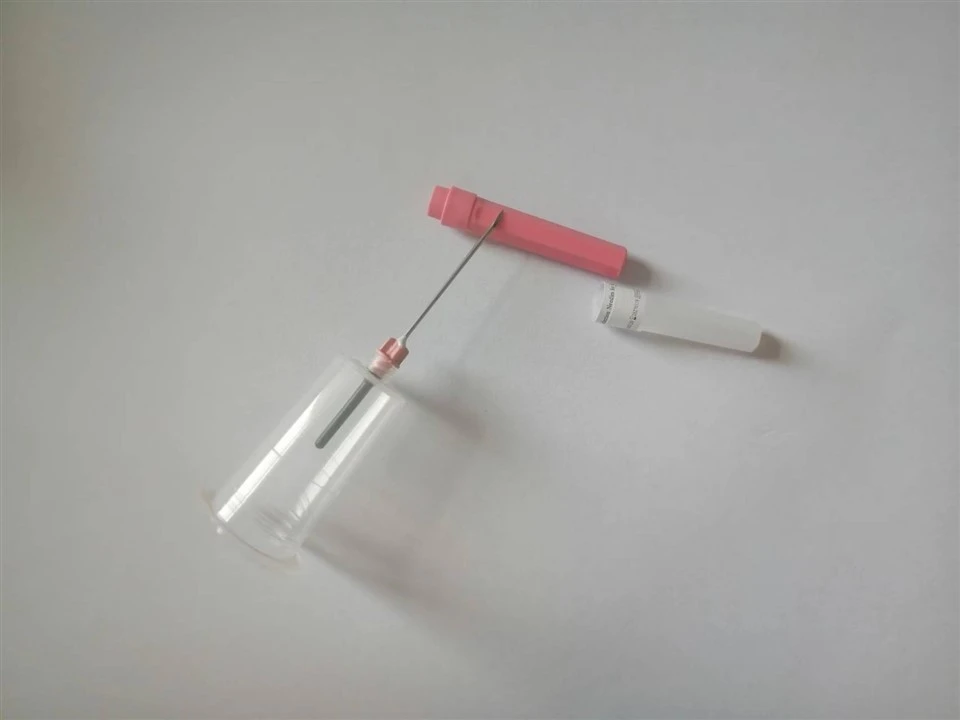 Disposable Vacuum Blood Tube Holder
